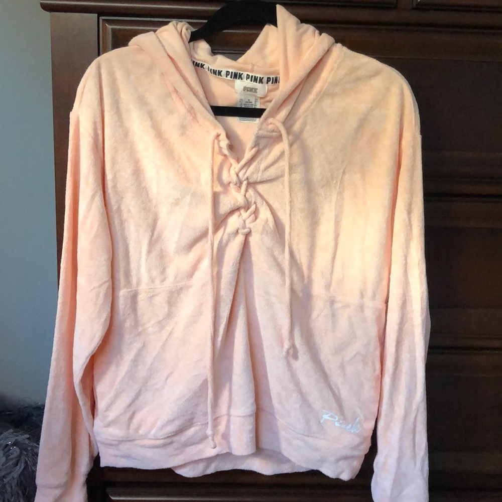 Super cute PINK hoodie!